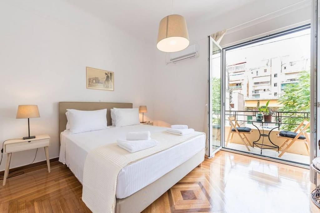 Ferienwohnung Casa Pamisou Near Attiki Metro Station Athen Exterior foto