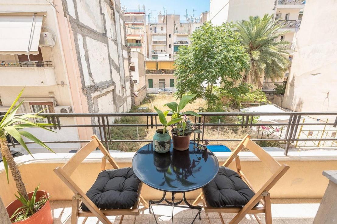 Ferienwohnung Casa Pamisou Near Attiki Metro Station Athen Exterior foto